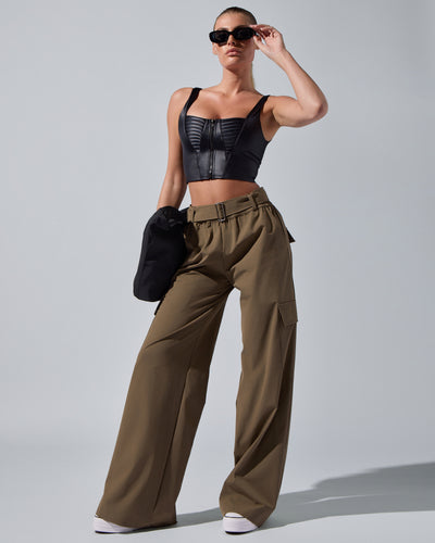 Ava Pant [Safari]
