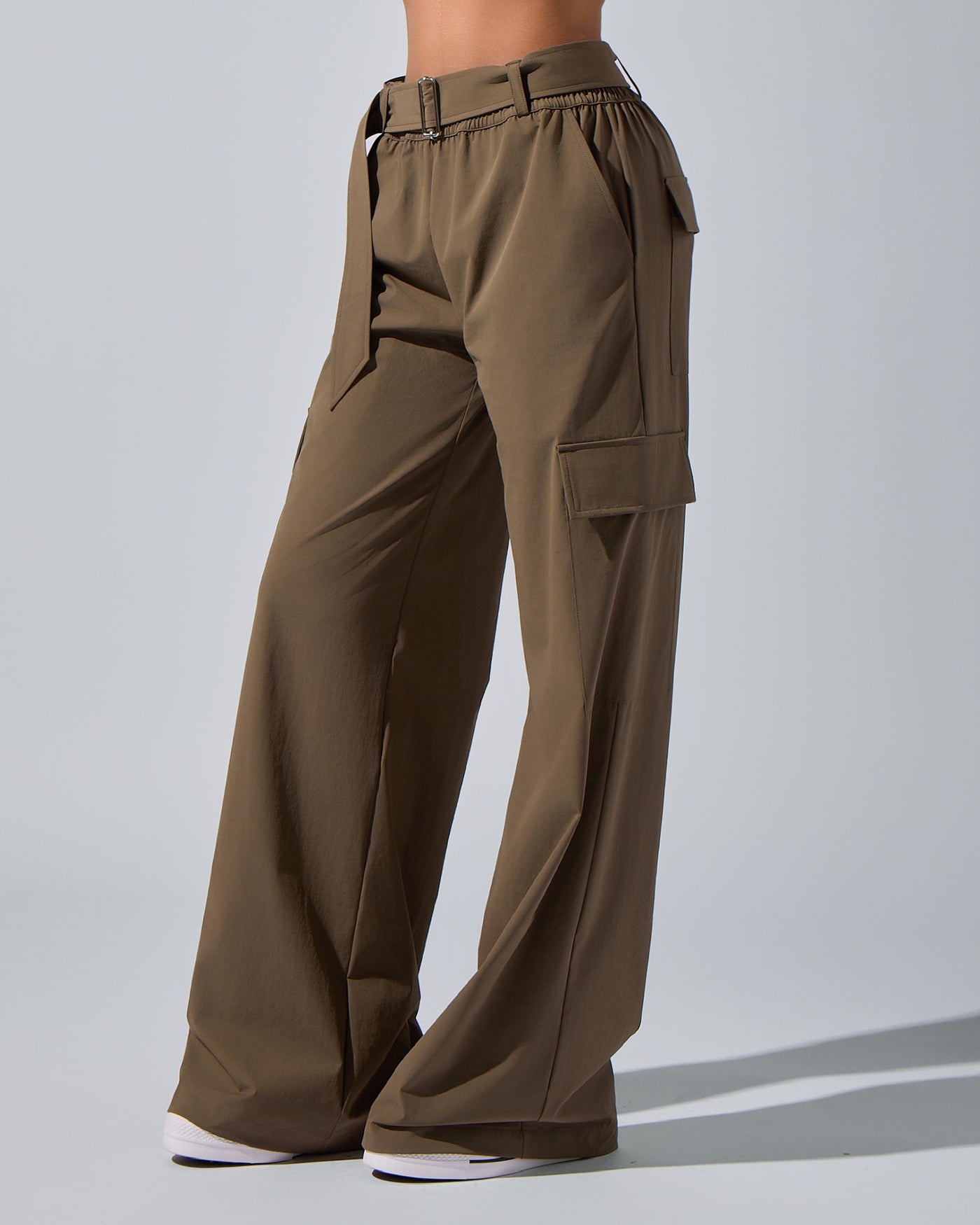 Ava Pant [Safari]