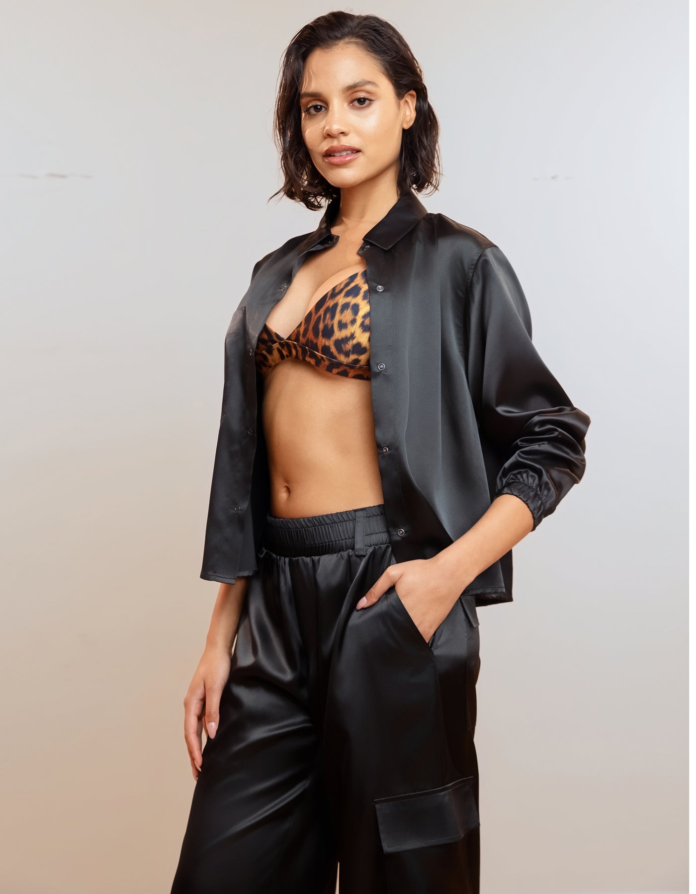 Satin Cargo Pants [Black]
